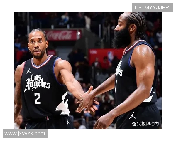 2020年3月8日火箭队与黄蜂队激战回顾精彩瞬间与赛场亮点分析