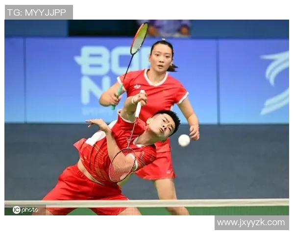 2014亚运会羽毛球赛场中国队对决中国香港队精彩瞬间回顾