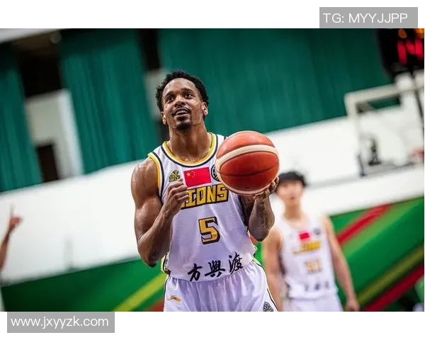 CBA福建对阵广厦精彩对决回放及比赛亮点分析