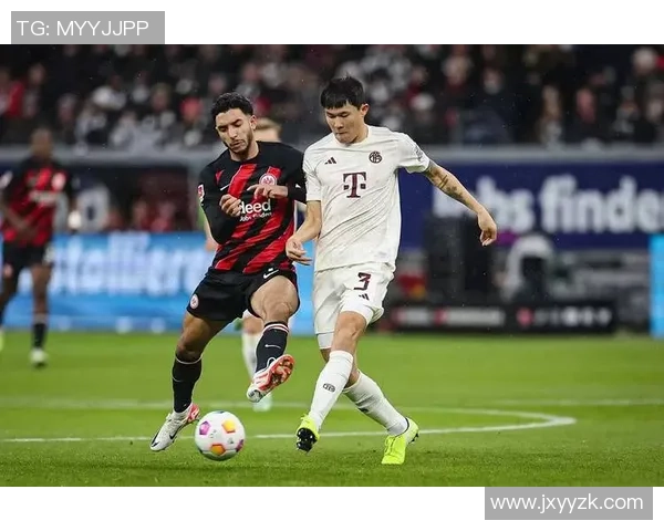 拜仁慕尼黑迎战法兰克福PP体育直播全程解析赛事精彩瞬间